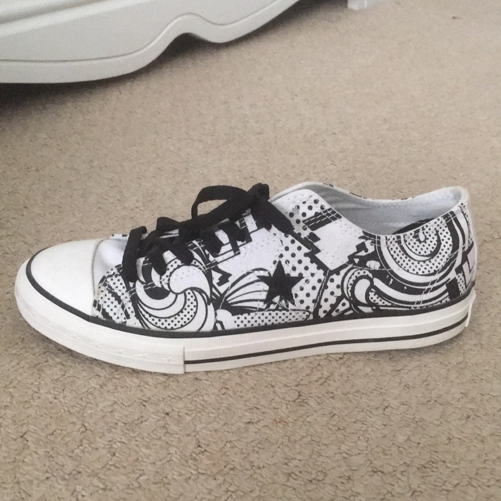 Converse One star shoes